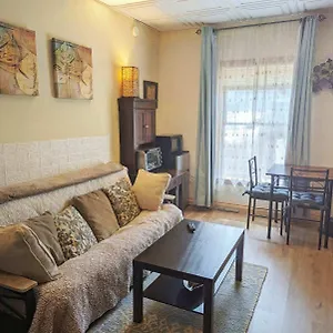 Uptown Area, Cozy King Suite, Quiet And Private, Free Parking, Walk To Restaurants Charlotte